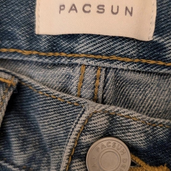 Classic Blue Distressed Women's Jeans - Picture 4 of 7